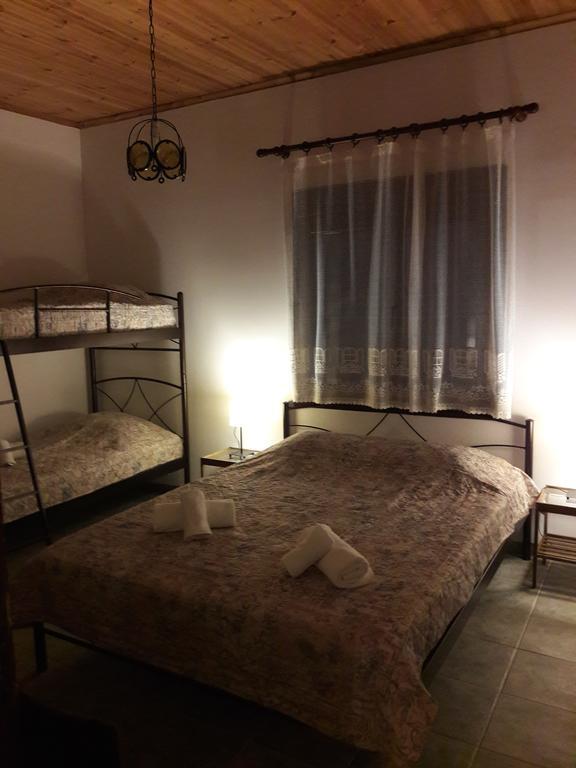 Kesi Holiday Home โปติสติกา ภายนอก รูปภาพ