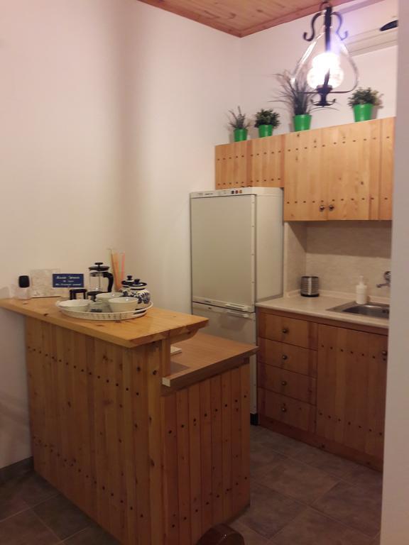 Kesi Holiday Home โปติสติกา ภายนอก รูปภาพ