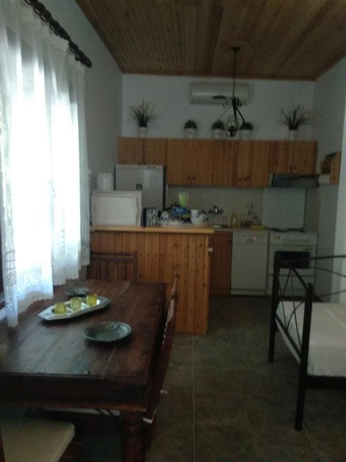 Kesi Holiday Home โปติสติกา ภายนอก รูปภาพ